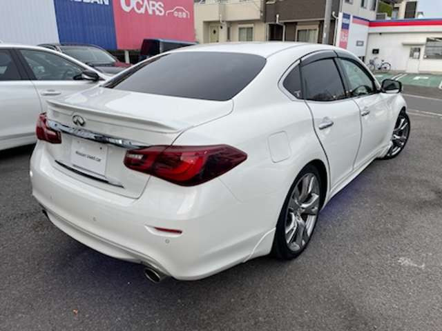 フーガハイブリッド