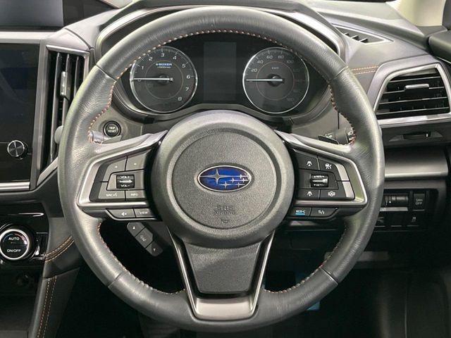 �y�����v�����X�e�A�����O�z�㎿�Ȋv���g�p���邱�ƂŁA��ɂ����������݂ƂĂ��^�]���₷���n���h���ł���