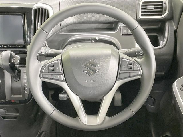 �y�����v�����X�e�A�����O�z�㎿�Ȋv���g�p���邱�ƂŁA��ɂ����������݂ƂĂ��^�]���₷���n���h���ł���