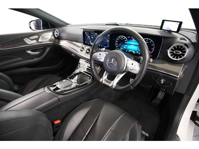 �G�N�X�N���[�V�uPKG��AMG�X�|�[�c�X�e�A�����O���g�ݍ��킳��A��i���X�|�[�e�B�ȑg�ݍ��킹�ƂȂ��Ă���܂��B