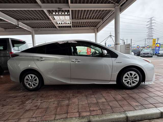 ���J�[�i�r�A�A���~�z�C�[���AHID���C�g���̃J�[�p�i��������舵���Ă��܂�������]������΂��Ђ����k����������