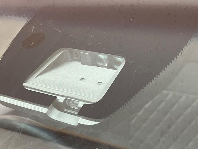 �y�O�He-Assist�z���s���ɑO���̎ԗ�����F�����A�Փ˂������Ȏ��͌x��ƃu���[�L�ŏՓˉ���Ɣ�Q�y�����A�V�X�g�B�����S�Ƀh���C�u�����y���݂��������܂��B