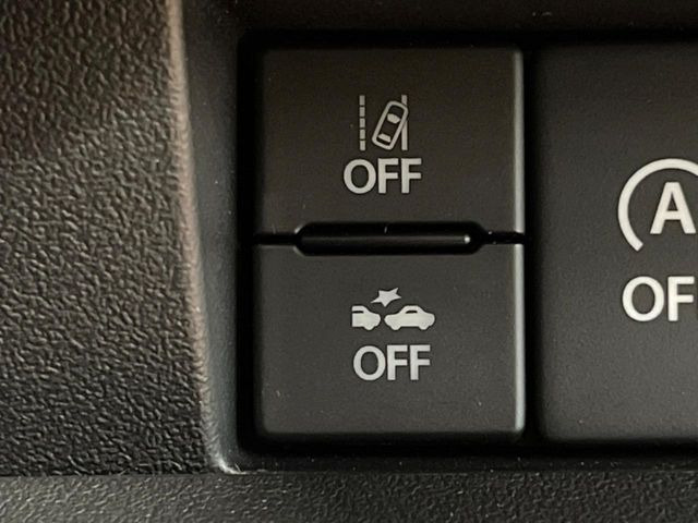 �y�X�Y�L �Z�[�t�e�B�T�|�[�g�z���s���ɑO���̎ԗ�����F�����A�Փ˂������Ȏ��͌x��ƃu���[�L�ŏՓˉ���Ɣ�Q�y�����A�V�X�g�B�����S�Ƀh���C�u�����y���݂��������܂��B