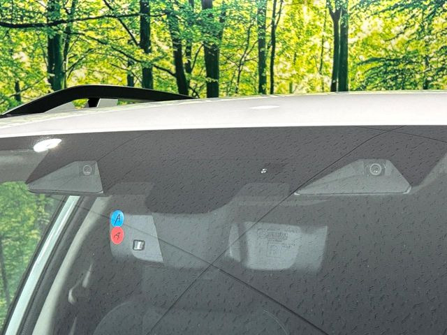 �y�A�C�T�C�gVer3�z�O���̎ԗ��������m���A�Փ˂������Ȏ��͌x��Œ��ӂ𑣂��A�u���[�L�𓥂ޗ͂��T�|�[�g�B�u���[�L�𓥂߂Ȃ������ꍇ�͏Փ˔�Q�y���u���[�L���쓮�A�Փˉ�����T�|�[�g���܂��B