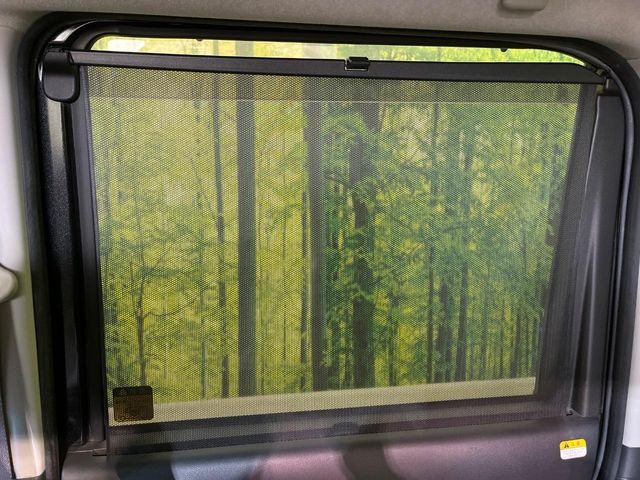 �y���[���V�F�[�h�z��������ԊO����̌���ῂ����Ƃ��ɃT�b�ƈ����o���Ďg����A���[���i�[�^�C�v�̃T���V�F�[�h�𑕔��B��Ȃɏ�������q�l���E�g�E�g�����������ȂǁA���Ђ����p����������