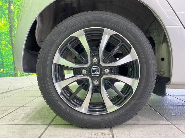 �y����14�C���`�A���~�z�C�[���z�O�ςɃ}�b�`���������A���~�z�C�[���𑕒����Ă���܂��B�e��ЊO�A���~�z�C�[����A�X�^�b�h���X�^�C�����戵�����Ă���܂��B���񂲑��k����������