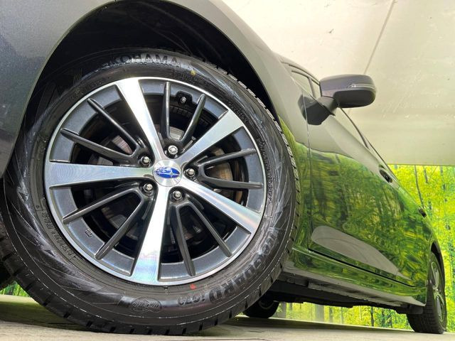 �y����16�C���`�A���~�z�C�[���z�O�ςɃ}�b�`���������A���~�z�C�[���𑕒����Ă���܂��B�e��ЊO�A���~�z�C�[����A�X�^�b�h���X�^�C�����戵�����Ă���܂��B���񂲑��k����������