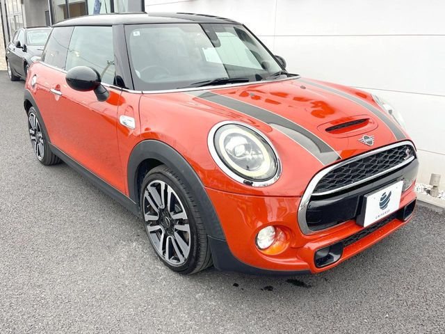 �������t�т̕ۏ؂̑��A���S�̍Œ�3�N�E���s�������ۏ�(�L��)�����p�ӁB�A���Ԃ����S���Ă��y���݂���������l�A�ۏؓ��e���[���͂������A�����_��&�I�C�������⃍�[�h�T�[�r�X���t�т��Ă���܂��B