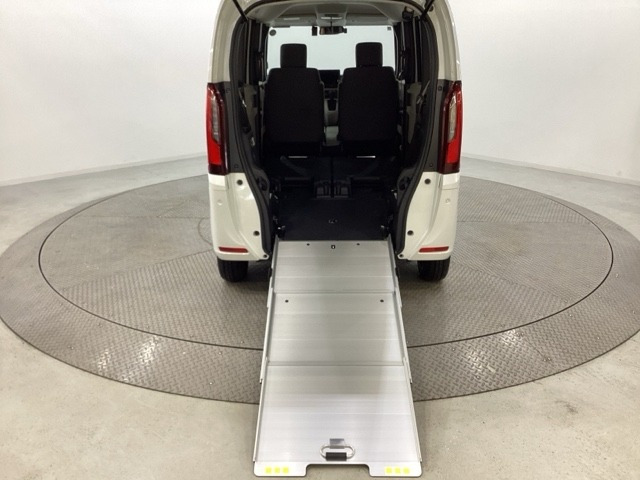 N-BOXスロープ 4WD