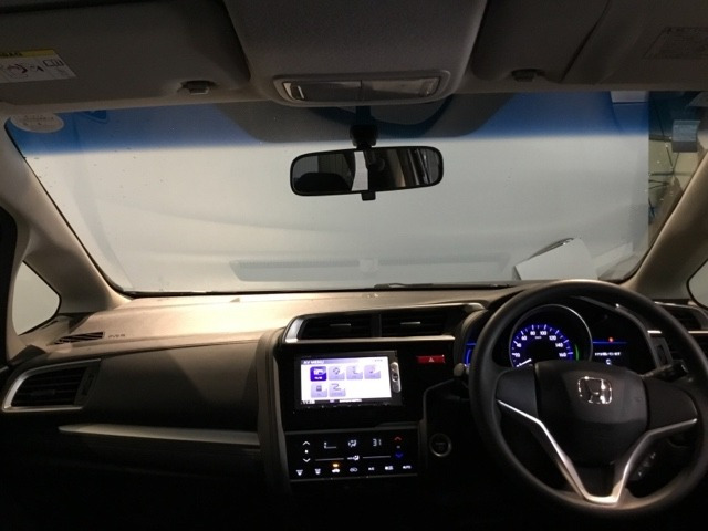 フィット1.5 ハイブリッド Fパッケージ