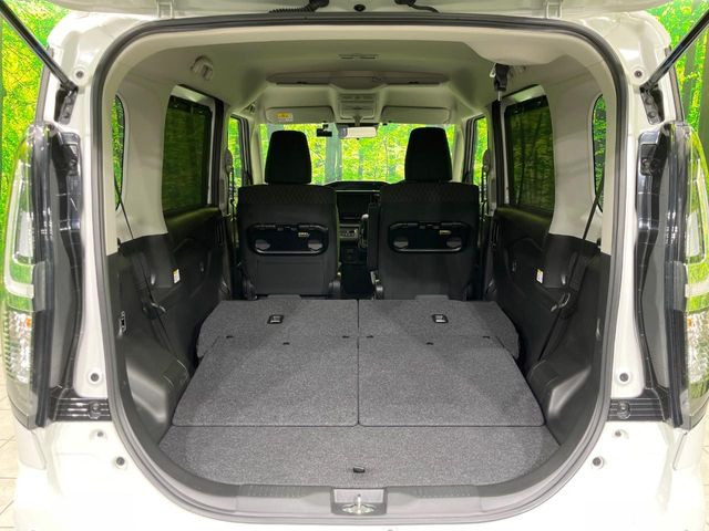 ���i�̂���������ʋ΁A���}���ɏ\���ȉ׎��X�y�[�X���m�ۂ��Ă���܂��B�Z�J���h�V�[�g��|���ƁA�傫�ȉו��̐ύڂ��\�ł���