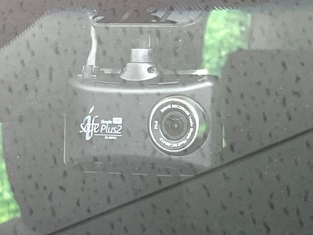 �y�h���C�u���R�[�_�[�z�h���C�u���R�[�_�[����!���s���͂������A������^�]�⎖�̂ɑ��������ہA�f���ŋL�^���A����̃��X�N�ɔ����܂��B���L�^�pSD�J�[�h�͂��q�l�����g�ł��������������K�v������܂��B