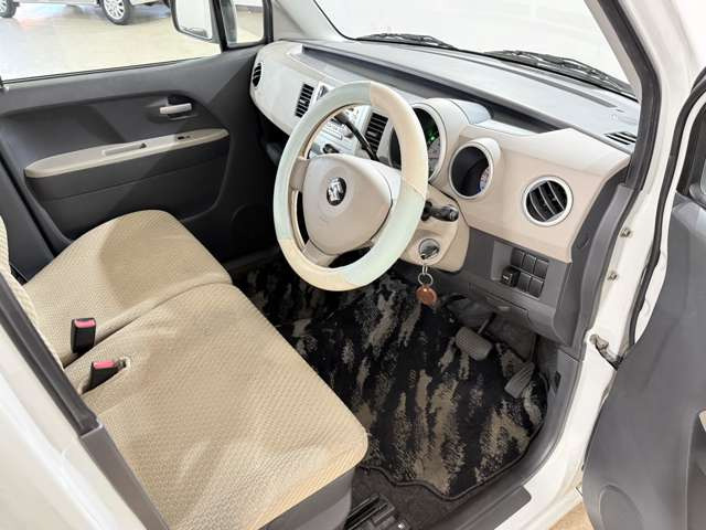 �c�Ǝ��Ԃ͒�10�������8���ƂȂ��Ă���܂��B���������R�[�q�[��W���[�X�����p�ӂ��Ă��҂����Ă���܂�����x���͐��j���ł��B