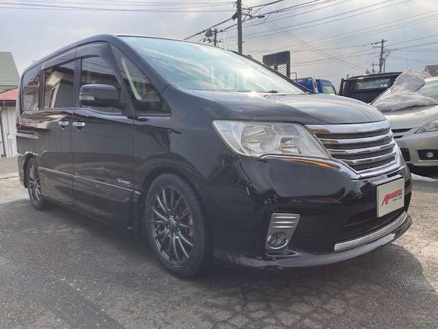 セレナ2.0 ハイウェイスター S-HYBRID