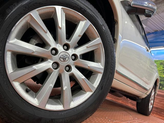 �y����18�C���`�A���~�z�C�[���z�O�ςɃ}�b�`���������A���~�z�C�[���𑕒����Ă���܂��B�e��ЊO�A���~�z�C�[����A�X�^�b�h���X�^�C�����戵�����Ă���܂��B���񂲑��k����������