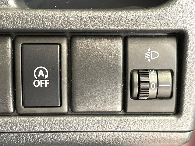 �y�A�C�h�����O�X�g�b�v�z�ԐM����a�؂Œ�Ԃ����ۂɃG���W�����~���A���ʂȔR���̏����}���܂��B�R��������ی�ɂȂ���@�\��G���W���̓u���[�L�𗣂��΍Ďn�����܂��B