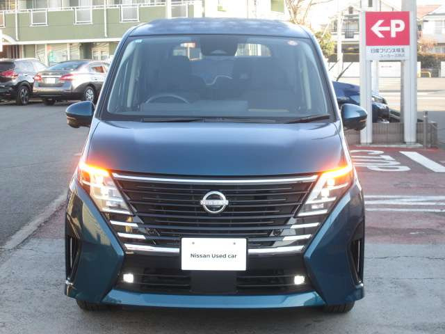 セレナ1.4 e-4ORCE ハイウェイスターV 4WD