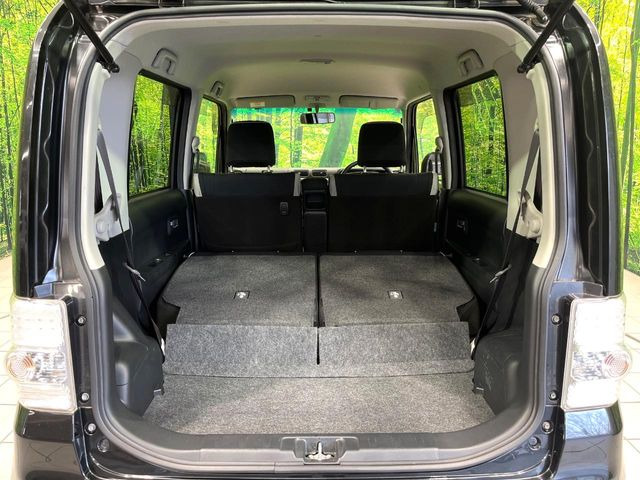 ���i�̂���������ʋ΁A���}���ɏ\���ȉ׎��X�y�[�X���m�ۂ��Ă���܂��B�Z�J���h�V�[�g��|���ƁA�傫�ȉו��̐ύڂ��\�ł���