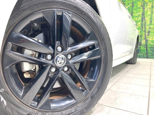 �y����16�C���`�A���~�z�C�[���z�O�ςɃ}�b�`���������A���~�z�C�[���𑕒����Ă���܂��B�e��ЊO�A���~�z�C�[����A�X�^�b�h���X�^�C�����戵�����Ă���܂��B���񂲑��k����������