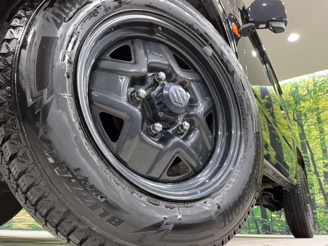 【純正16インチアルミホイール】外観にマッチした純正アルミホイールを装着しております。各種社外アルミホイールや、スタッドレスタイヤも取扱いしております。是非ご相談ください♪