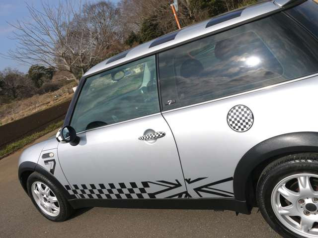 �Җ]�̃Z�u��!�ǂ������j�͐[���݂����ŁA�I�[�X�`���Z�u���Ƃ�����O�̃C�M���X�Ő��܂ꂽ�Ԃ���C���X�s���[�V�������󂯁A���삵���ԗ��Ƃ̂��ƁB�����ڂƂ͗����Ɍ��\�[���ł����&hellip;