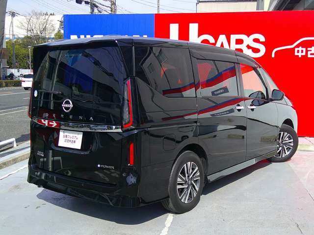 セレナ1.4 e-POWER ハイウェイスターV