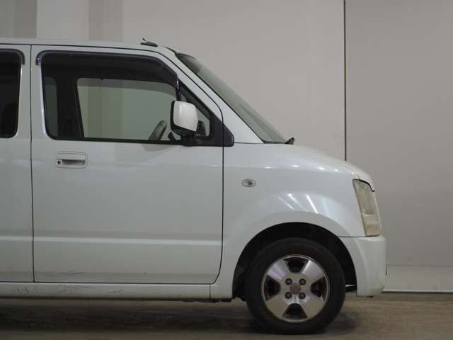 LINE�n�߂܂�����l�b�g�ɂ͍ڂ��Ă��Ȃ��ʐ^���������A�G���W���������������Ȃǂ̂��v�]�ɂ��������܂�!�F�B�o�^���ă��b�Z�[�W�������M������(^&omega;^)