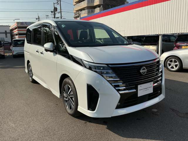 セレナ1.4 e-POWER ハイウェイスターV