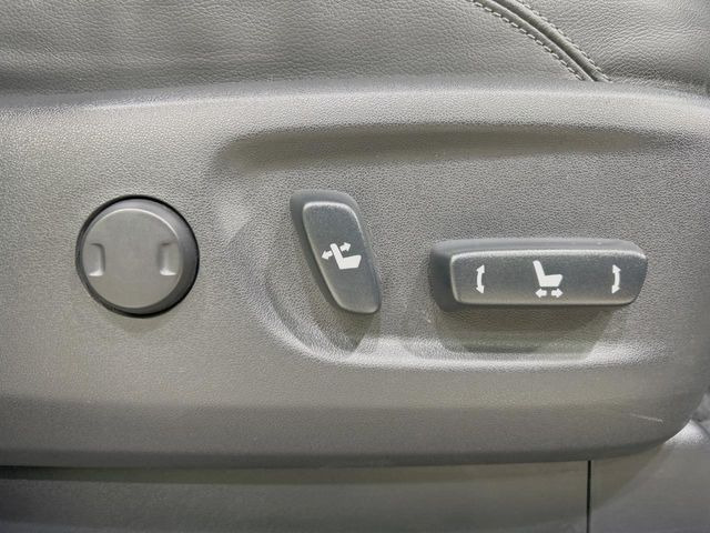 �y�p���[�V�[�g�z�X�C�b�`��ŊȒP�ɃV�[�g�̔��������\!�d��������͂�����܂���!���K�ȃV�[�g�|�W�V�����ɃZ�b�g���āA���K�ȃh���C�u�����y���݂��������B