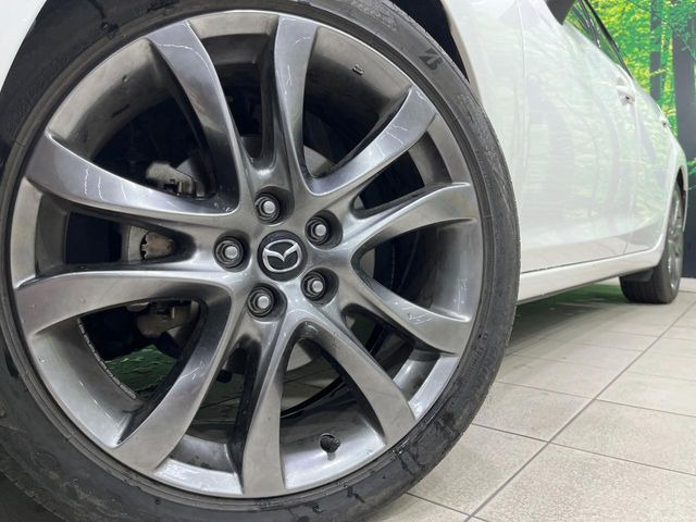 �y����19�C���`�A���~�z�C�[���z�O�ςɃ}�b�`���������A���~�z�C�[���𑕒����Ă���܂��B�e��ЊO�A���~�z�C�[����A�X�^�b�h���X�^�C�����戵�����Ă���܂��B���񂲑��k������