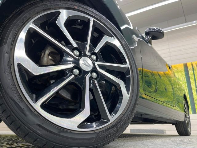 �y�����A���~�z�C�[���z�O�ςɃ}�b�`���������A���~�z�C�[���𑕒����Ă���܂��B�e��ЊO�A���~�z�C�[����A�X�^�b�h���X�^�C�����戵�����Ă���܂��B���񂲑��k����������