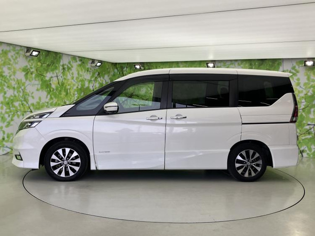 セレナ2.0 ハイウェイスター VセレクションII