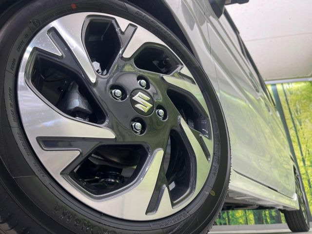 �y����15�C���`�A���~�z�C�[���z�O�ςɃ}�b�`���������A���~�z�C�[���𑕒����Ă���܂��B�e��ЊO�A���~�z�C�[����A�X�^�b�h���X�^�C�����戵�����Ă���܂��B���񂲑��k����������