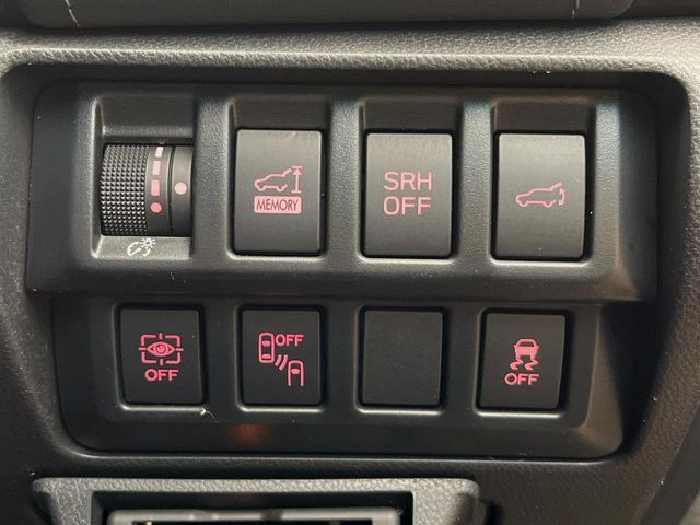 �y�����r�[�N���f�B�e�B�N�V�����z���s���A�h�A�~���[�̎��p�ɂȂ�₷���ӏ��Ɍ㑱�Ԃ��ڋ߂���ƃT�C�h�~���[�t�߂Ɍx����\���A�h���C�o�[�ɒ��ӊ��N�ƁA����̍ۂ̓n���h��������A�V�X�g�����܂��B