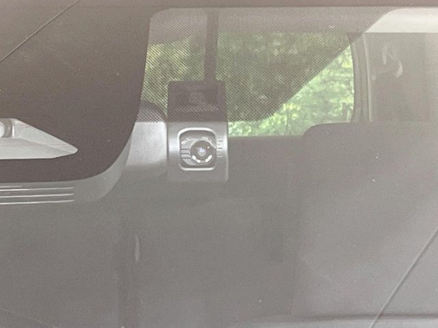 【ドライブレコーダー】ドライブレコーダー装備!走行中はもちろん、あおり運転や事故に遭遇した際、映像で記録し、万一のリスクに備えます。※記録用SDカードはお客様ご自身でご準備いただく必要があります。