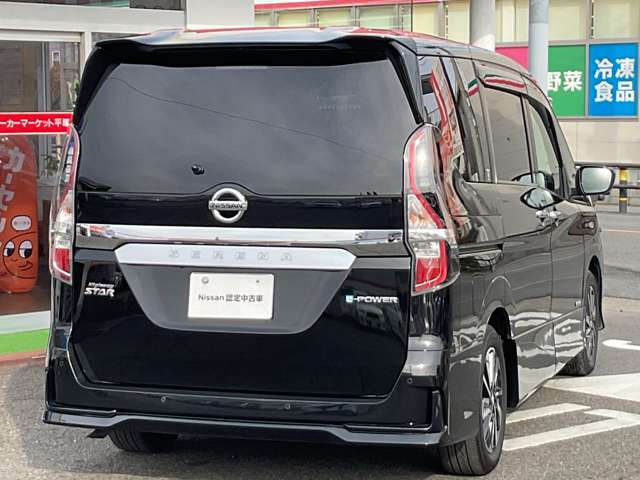 セレナ1.2 e-POWER ハイウェイスターV