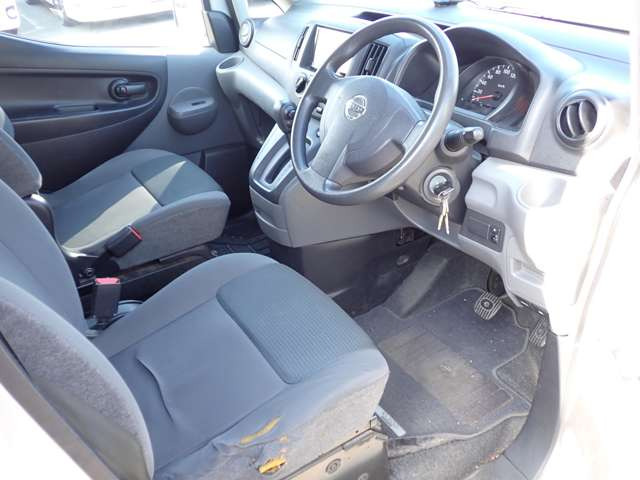 .�S�Ԕ[�ԑO�_�����{�� ���ЍH�ꊮ�� �F�؍H��ɂăx�e�������J�j�b�N�ɂ�鐮�����{ �I�C����������e���_�� �R���s���[�^�[�f�f���s���܂�