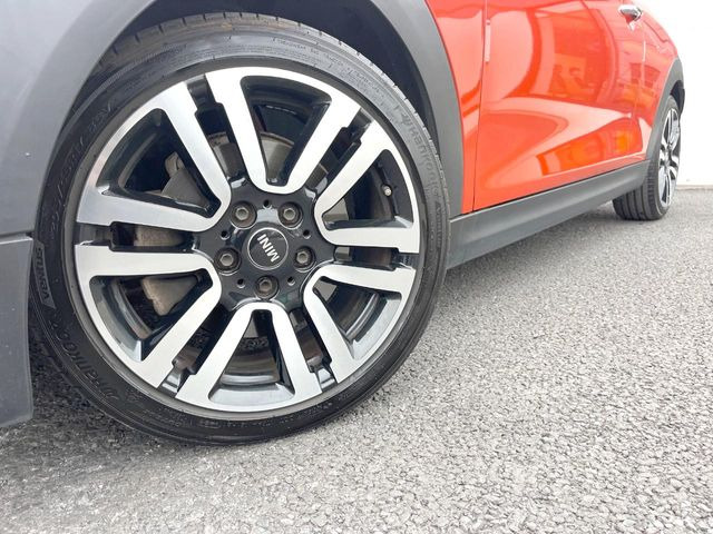 ������17�C���`�A���~�z�C�[��:�A���ԂȂ�ł͂̑�z����������x����z�C�[���Ƒ����ł�!���{�Ԃ̑���Ɋ���Ă�����ɂ����Б̊����Ē��������قǁA�������x���ł܂Ƃ܂��Ă��܂�!