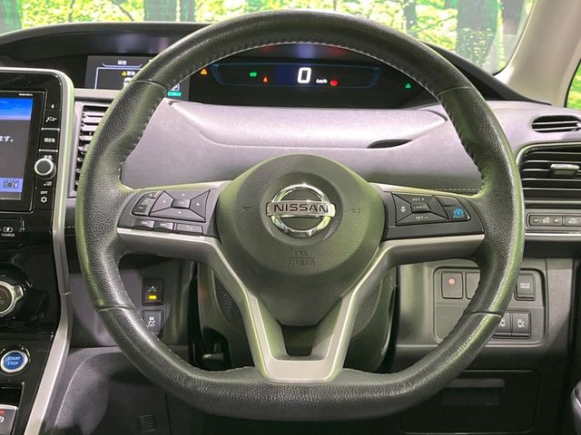 �y�����v�����X�e�A�����O�z�㎿�Ȋv���g�p���邱�ƂŁA��ɂ����������݂ƂĂ��^�]���₷���n���h���ł���