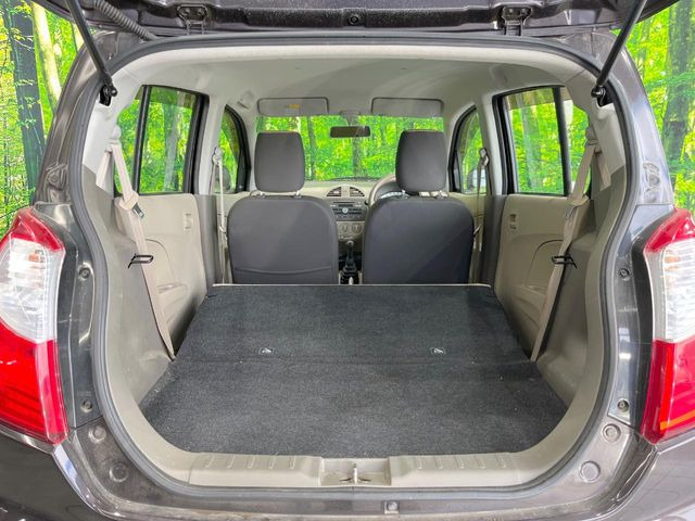 ���i�̂���������ʋ΁A���}���ɏ\���ȉ׎��X�y�[�X���m�ۂ��Ă���܂��B�Z�J���h�V�[�g��|���ƁA�傫�ȉו��̐ύڂ��\�ł���