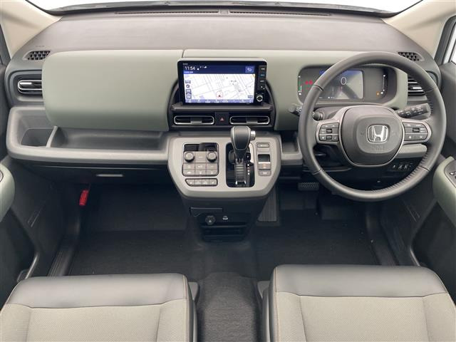 フリード1.5 e:HEV クロスター