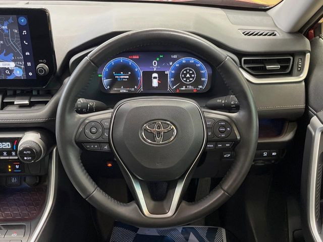 �y�����v�����X�e�A�����O�z�㎿�Ȋv���g�p���邱�ƂŁA��ɂ����������݂ƂĂ��^�]���₷���n���h���ł���