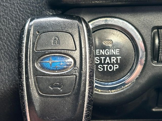 �y�A�N�Z�X�L�[&�v�b�V���X�^�[�g�z�J�o����|�P�b�g�ɓ��ꂽ�܂܂ł��h�A�̎{���E�������\�ȃX�}�[�g�L�[�𑕔��B�G���W���̃I���E�I�t�����J�M�����o���K�v�������A�{�^�����v�b�V�����邾����OK��