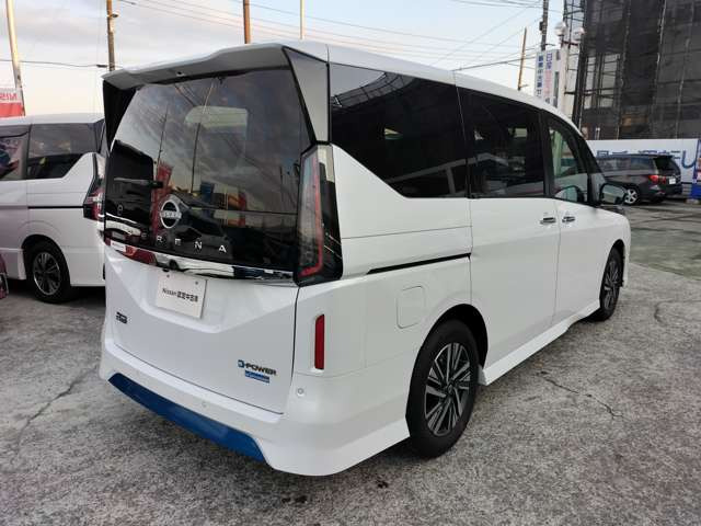 セレナ1.4 e-POWER ハイウェイスターV