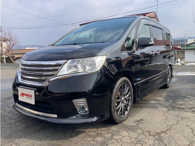 セレナ2.0 ハイウェイスター S-HYBRID