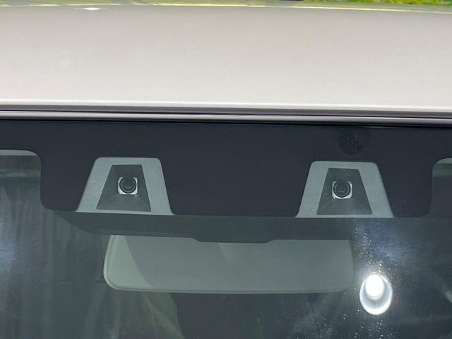 �y�X�Y�L �Z�[�t�e�B�T�|�[�g�z���s���ɑO���̎ԗ�����F�����A�Փ˂������Ȏ��͌x��ƃu���[�L�ŏՓˉ���Ɣ�Q�y�����A�V�X�g�B�����S�Ƀh���C�u�����y���݂��������܂��B