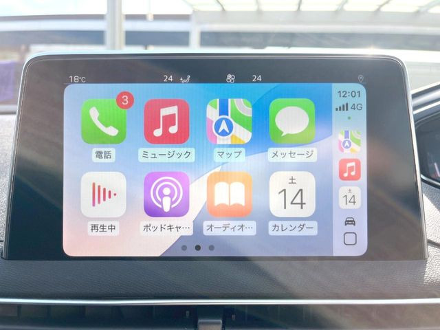 ��Apple Car Play:�X�}�z�Ƃ̗L���ڑ��ŁA�i�r�E�I�[�f�B�I�Đ��ȂǃX�}�z�̃A�v���@�\����ʂł��g����֗��@�\�ł�!