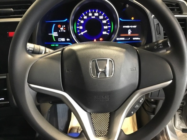 フィット1.5 ハイブリッド Fパッケージ