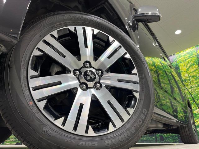 �y����18�C���`�A���~�z�C�[���z�O�ςɃ}�b�`���������A���~�z�C�[���𑕒����Ă���܂��B�e��ЊO�A���~�z�C�[����A�X�^�b�h���X�^�C�����戵�����Ă���܂��B���񂲑��k����������