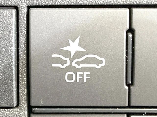 �y�X�}�[�g�A�V�X�g�z���s���ɑO���̎ԗ�����F�����A�Փ˂������Ȏ��͌x��ƃu���[�L�ŏՓˉ���Ɣ�Q�y�����A�V�X�g�B�����S�Ƀh���C�u�����y���݂��������܂��B